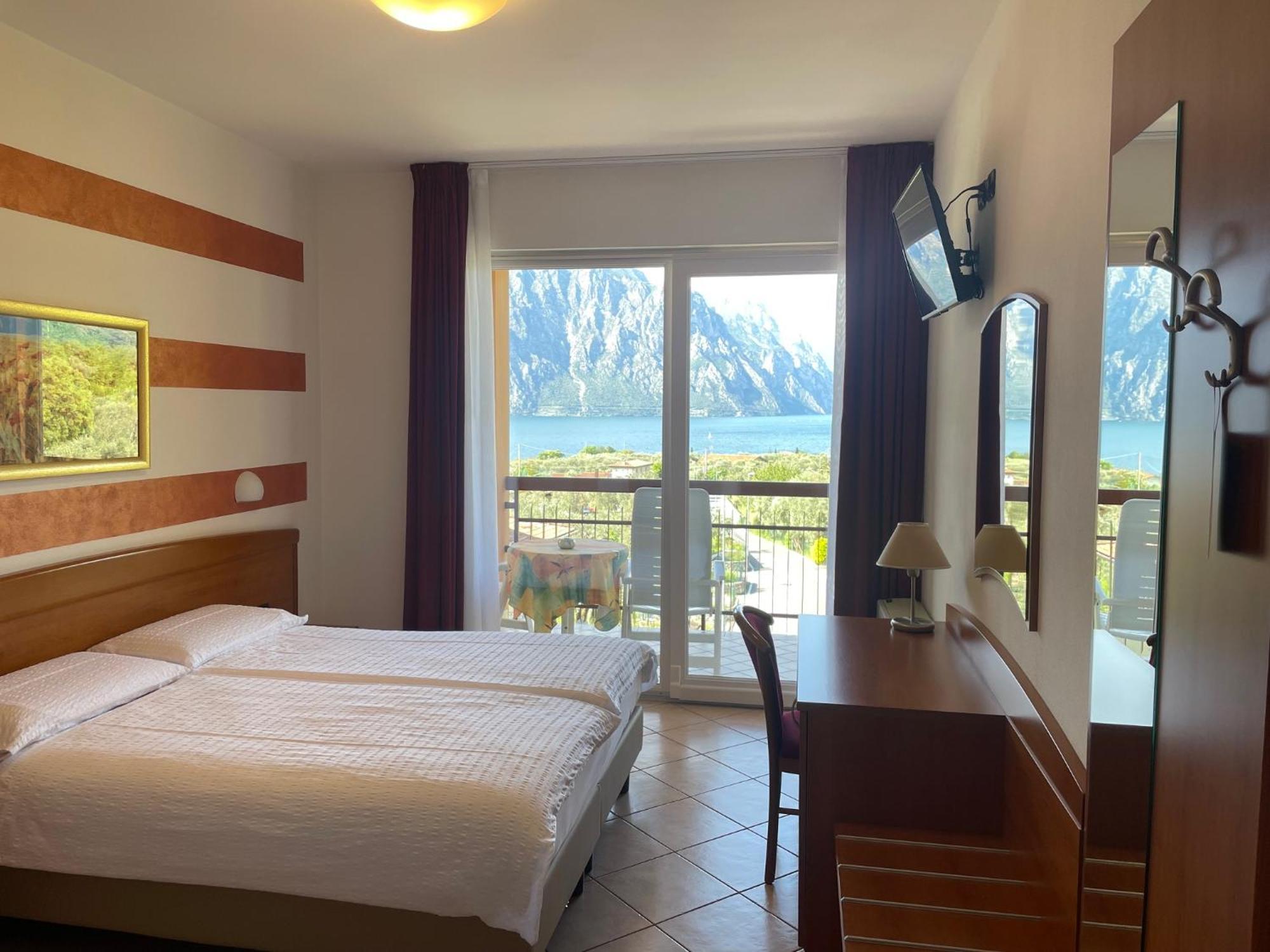 Hotel Casa Chincarini Malcesine Bagian luar foto